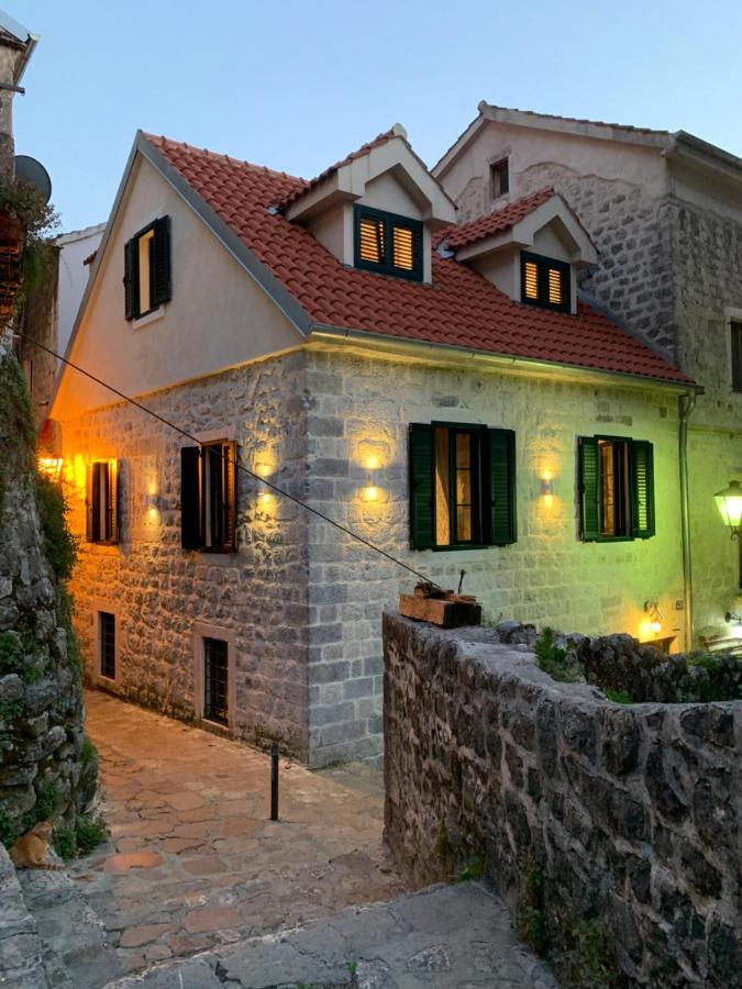 Kazin Supreme Hotel Kotor Buitenkant foto