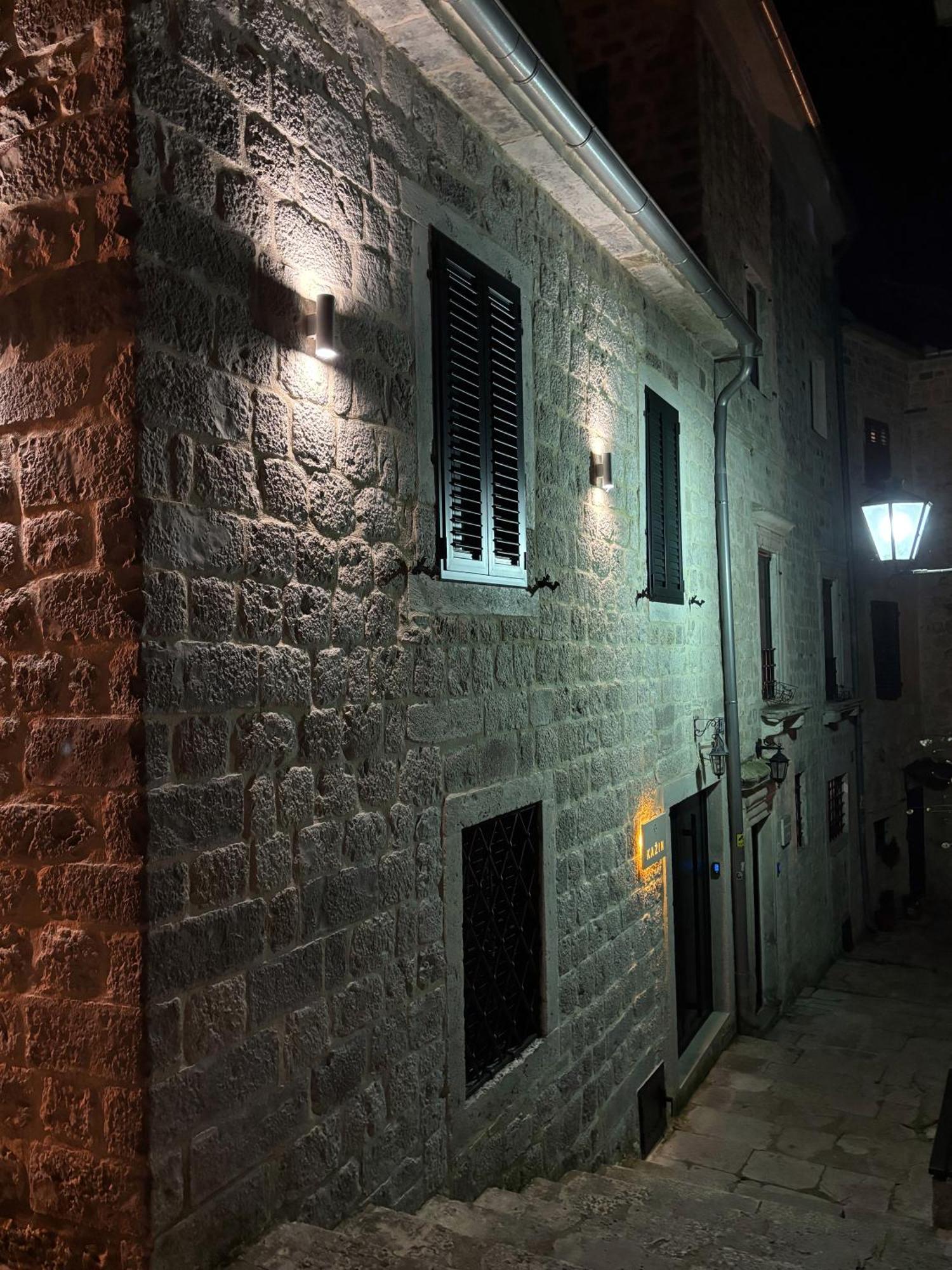 Kazin Supreme Hotel Kotor Buitenkant foto